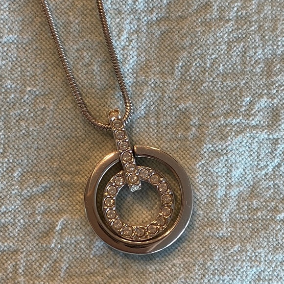 Swarovski necklace with two-circles pendant - Picture 3 of 5